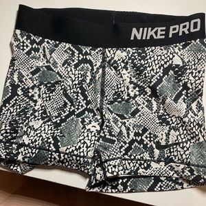 snakeskin nike pros